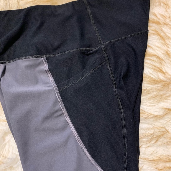 Athletic cropped leggings - Picture 4 of 4